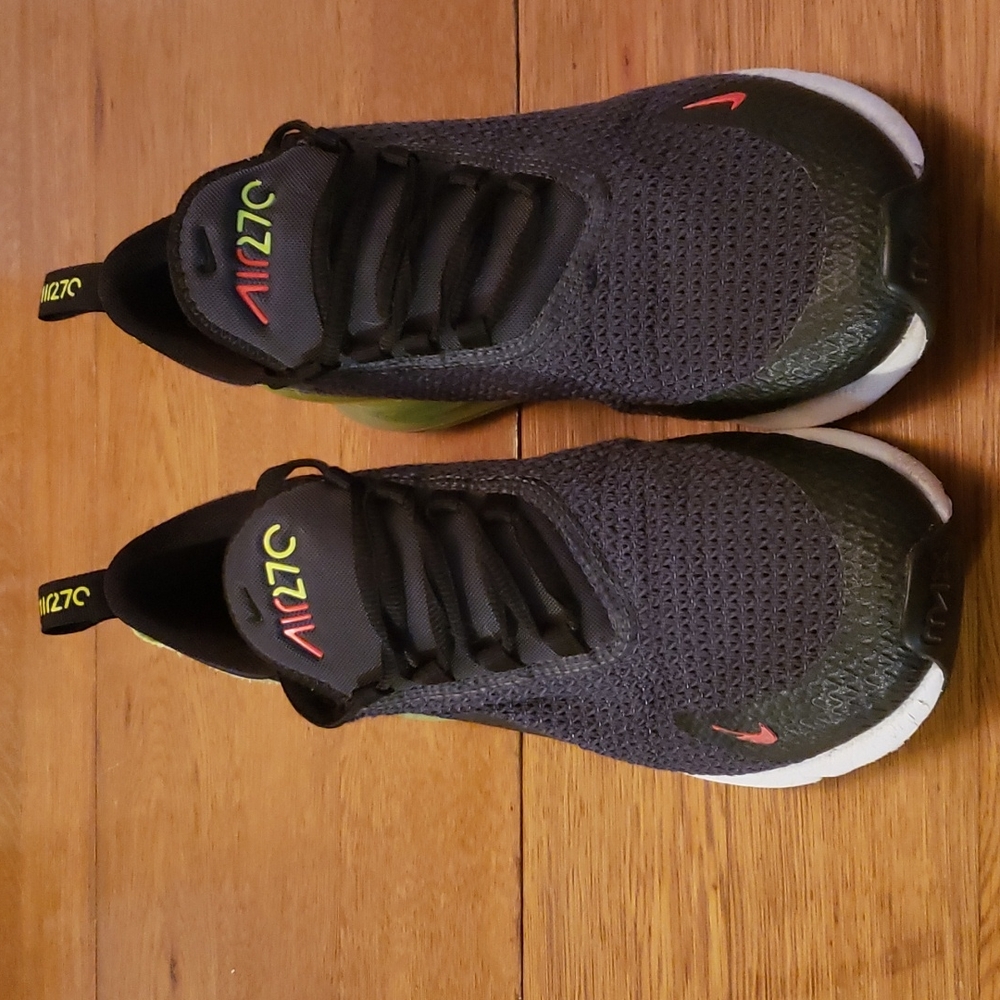 Nike Air Max 270 youth size 7